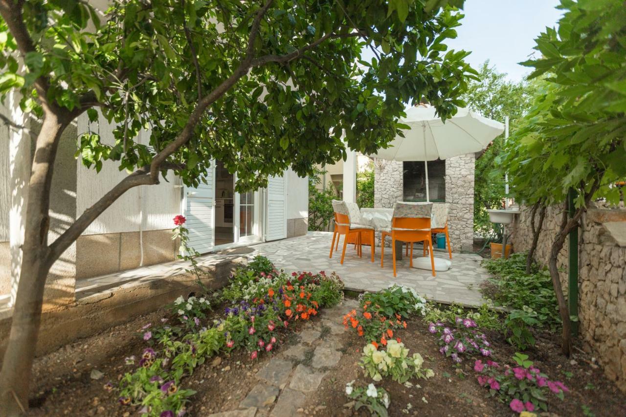 Feel Sibenik Apartment Luaran gambar